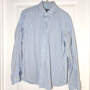 GAP Men's long sleeve shirt